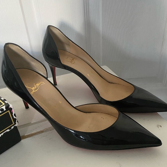❤️‍🔥SOLD❤️‍🔥 Christian Louboutin Elegant Black Heels - Picture 9 of 10